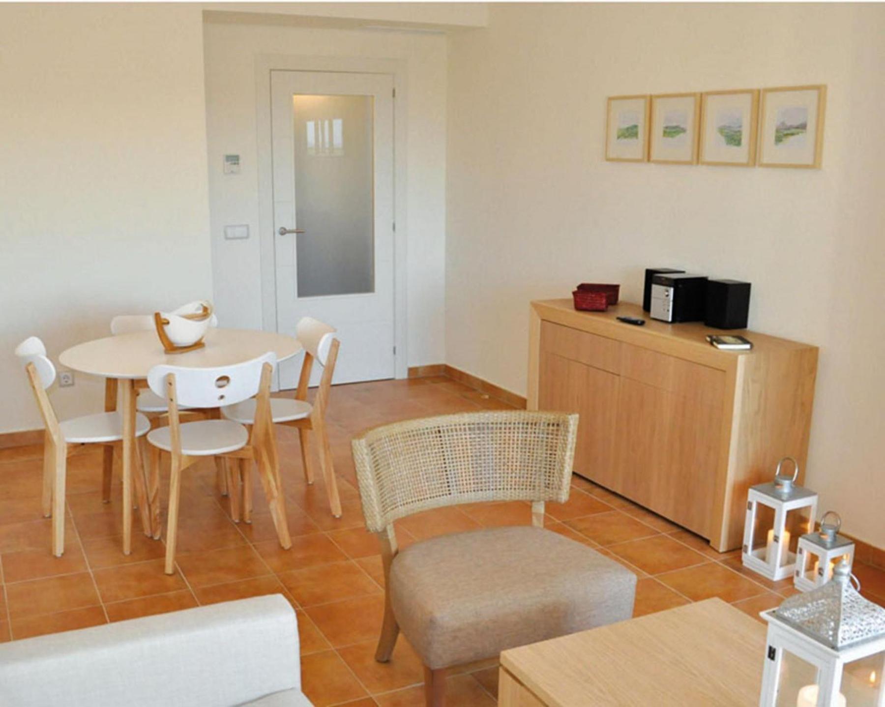 2127-Superb 2 Bedrooms , Lovely Terraces And Pool サン・ロケ エクステリア 写真